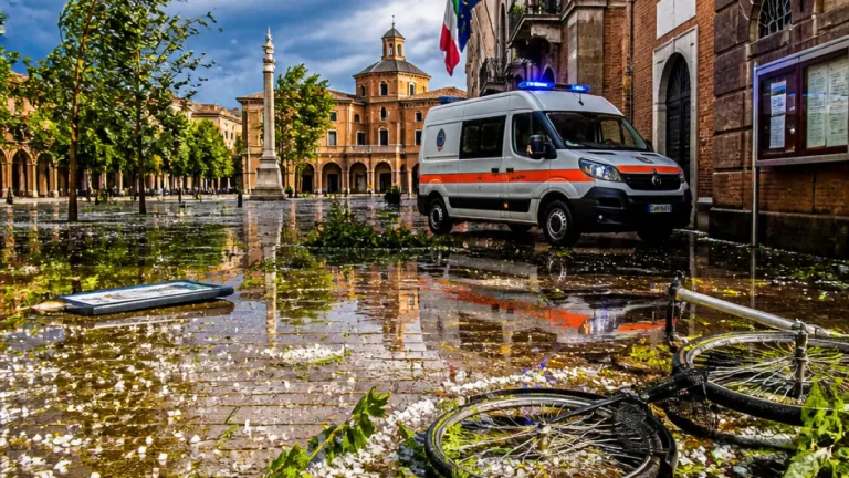 Allerta arancione in provincia di Pavia: previste raffiche, grandine e forti temporali