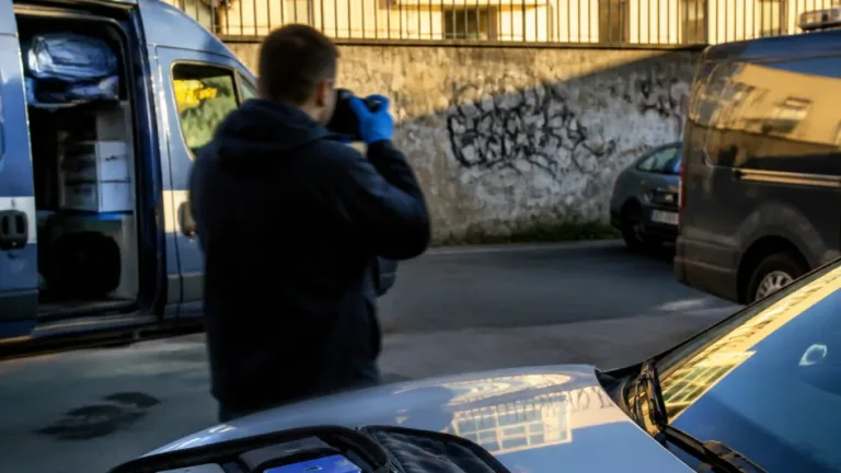Arezzo, indagine su propaganda razzista: cinque minorenni raggiunti da avviso di conclusione