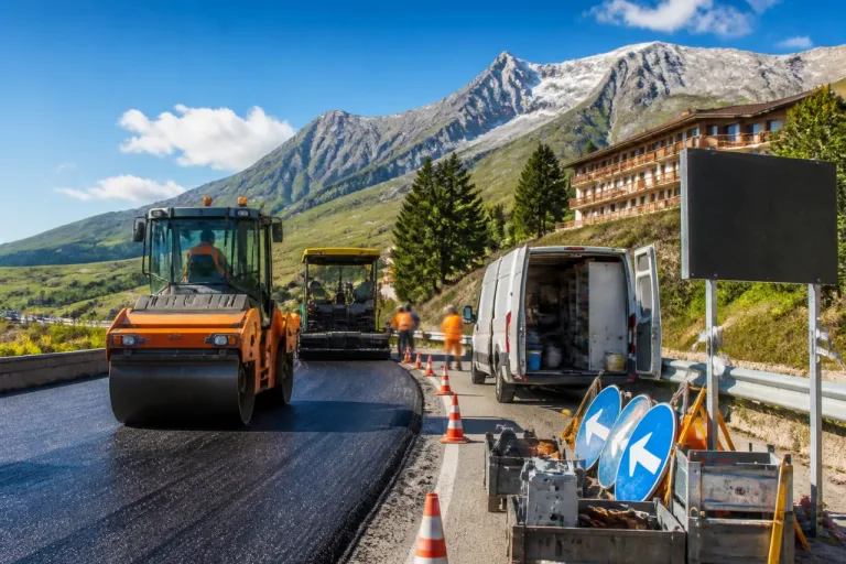 Avviati i lavori sulla SR 17 bis del Gran Sasso: 913mila euro per il rifacimento del manto e della segnaletica