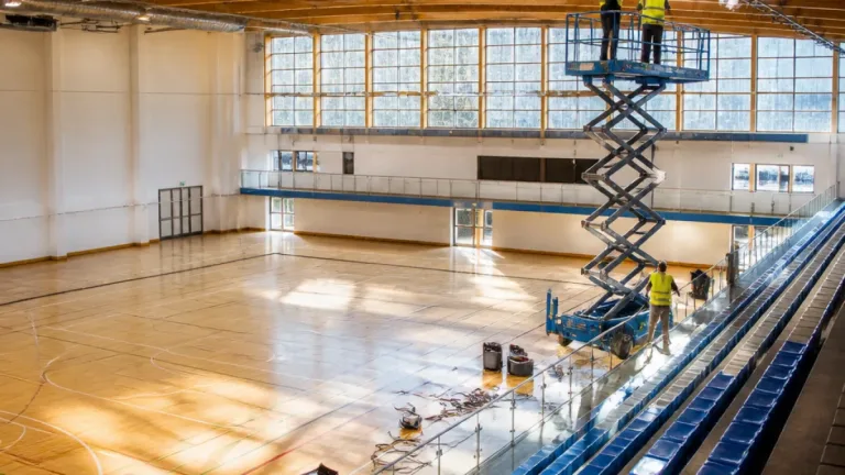 Belluno: 250 mila euro per nuova illuminazione alla VHV Arena, parte l'intervento