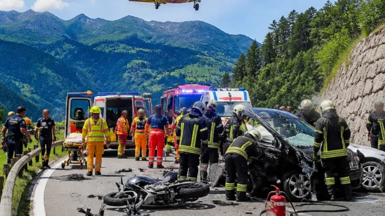 Bolzano, scontro in Val Venosta: un morto, un ferito grave e cinque persone medicate