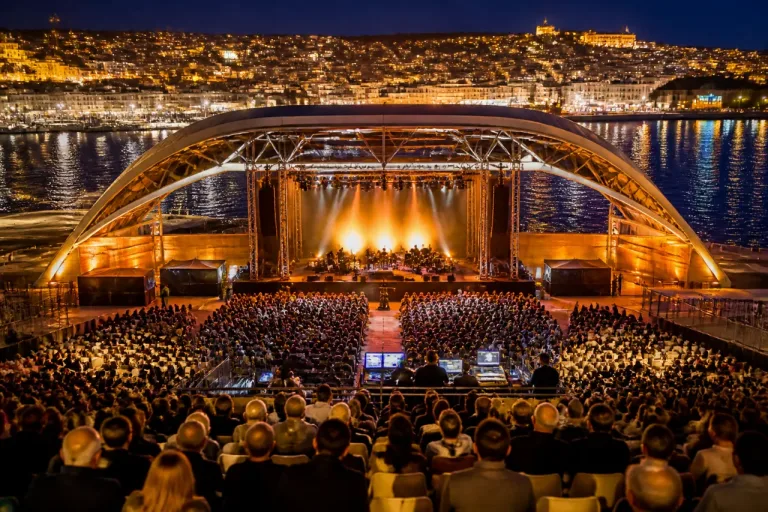 Cagliari: inaugurato il Teatro del Mare al Parco Nervi, nuova arena da 840 posti