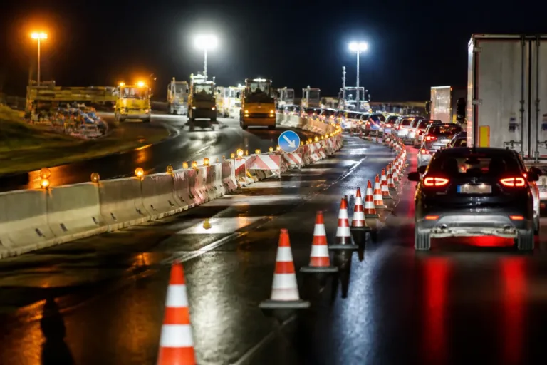 Chiusura notturna A14 tra Foggia e San Severo: previste deviazioni e disagi per i pendolari