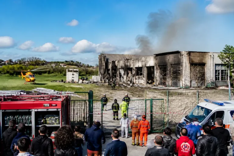 Esplosione alla ex Sabino Esplodenti di Casalbordino: un morto e un ferito grave