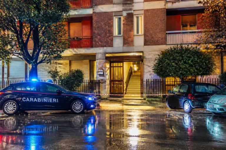 Fano, lite in casa degenera: perde il bambino al settimo mese. Indagano i carabinieri