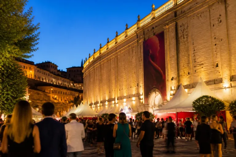 Finproject rinnova il sostegno al Macerata Opera Festival: ricadute per la città