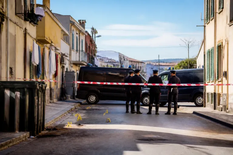 Foggia, blitz del ROS: nove arresti per tre omicidi nella faida del Gargano