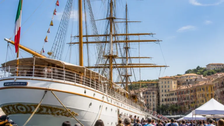 Imperia: la nave scuola Palinuro in porto per le Vele d’Epoca, visite gratuite dal 3 al 5 settembre