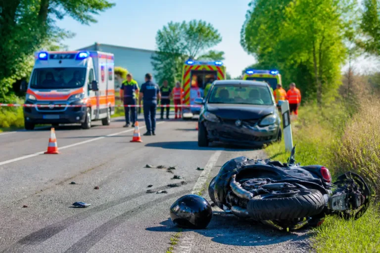 Incidente a Mede: muore un motociclista di 65 anni dopo lo scontro con un'auto