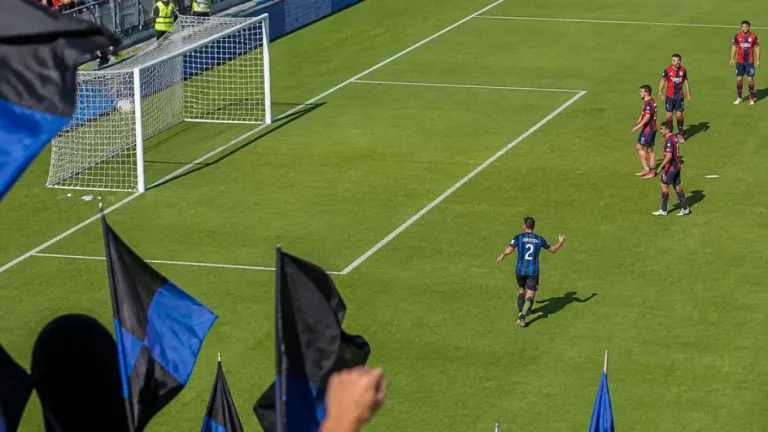 Inter passa a Cagliari con un gol di Calhanoglu: tre punti per i nerazzurri