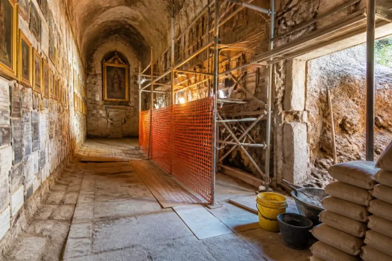 La Regione stanzia 200mila euro per il restauro delle gallerie ex‑voto del Santuario di Montenero