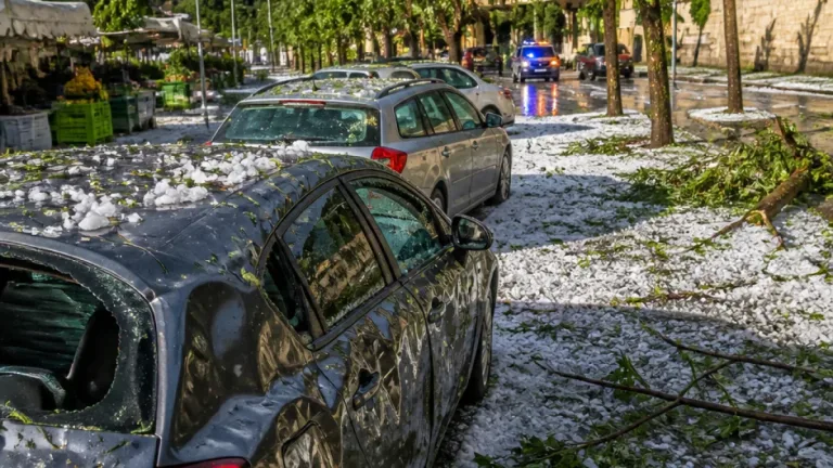 Maltempo, grandinate e temporali anche a Bergamo: allerta per la perturbazione in arrivo