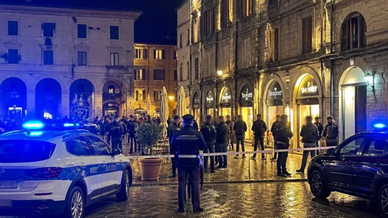 Nuove norme sulla malamovida: che cosa cambia per Fermo e i controlli in città