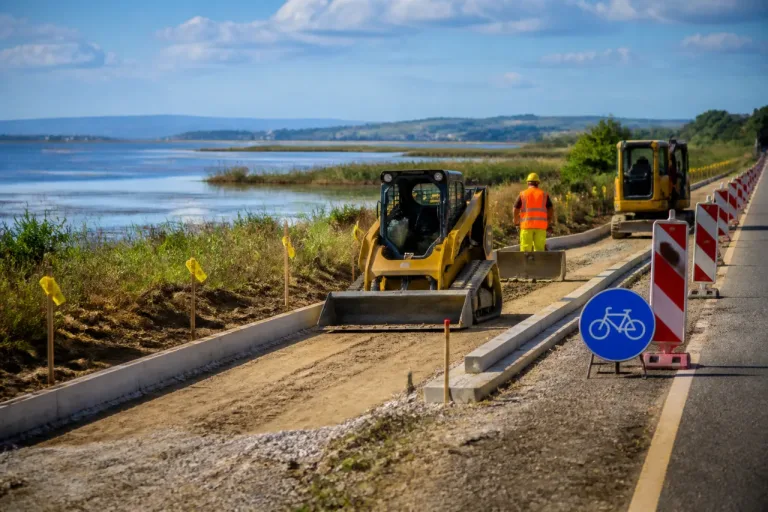 Partiti i lavori per la ciclabile Cabras–San Giovanni: parte il tratto del Sinis finanziato dal PNRR