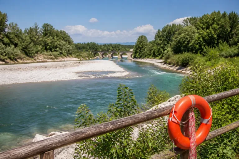 Piave, estate ad alto rischio: la Provincia rilancia l’allerta sul divieto di balneazione