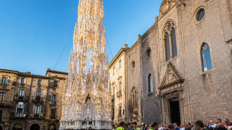 Prova luci della Macchina di Santa Rosa: Viterbo accende la «Dies Natalis»