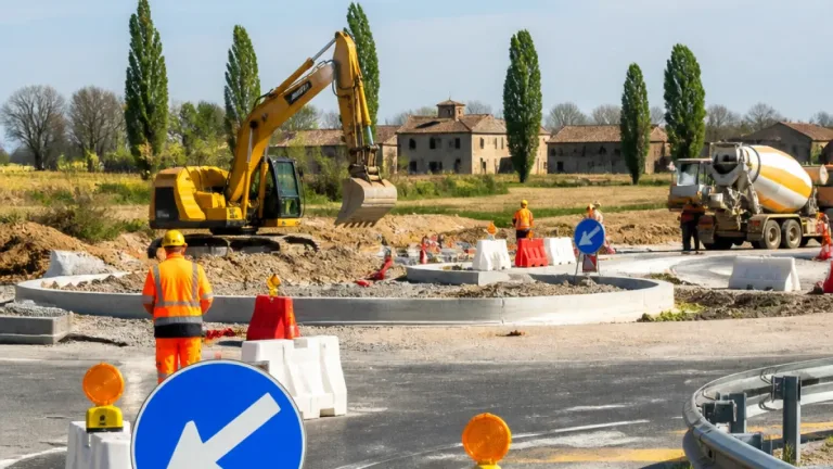 Regione stanzia 2,1 milioni per la viabilità parmense: rotatorie e sicurezza stradale