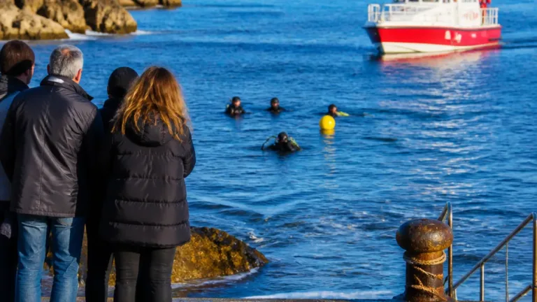Ritrovato al mattino il sub scomparso a Santa Maria al Bagno: indagini in corso
