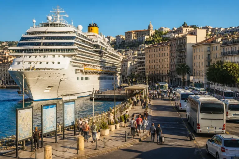 Russo: «Savona è già una città turistica». I numeri che l’amministrazione porta a sostegno