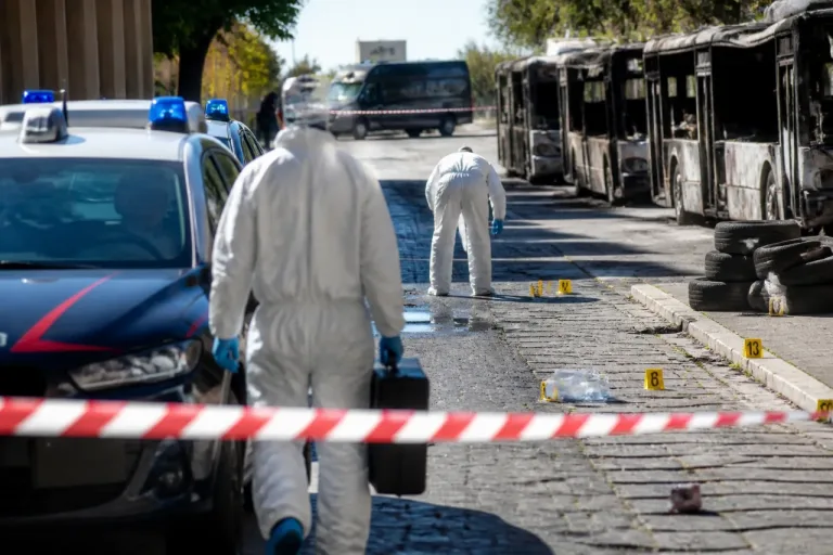 Scoperta a Cerignola una presunta banda paramilitare: sette arresti e indagini su ex sindaco