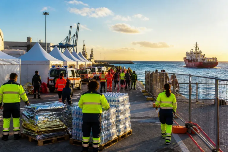 Open Arms in rotta verso Savona: in arrivo 85 persone, 22 sono minori