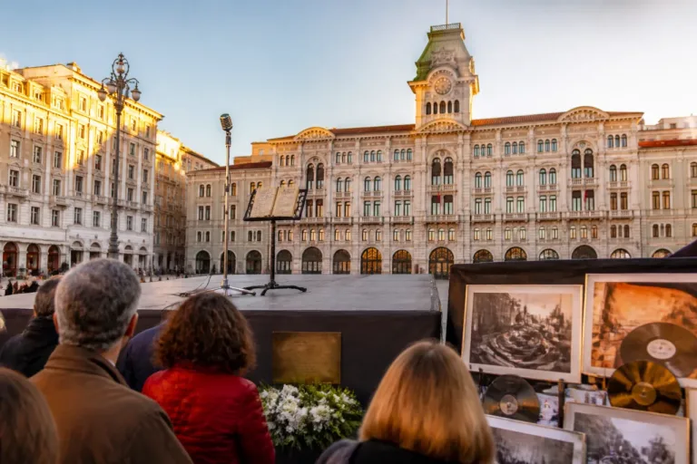 Teddy Reno compie 100 anni: gli auguri istituzionali e il legame con Trieste