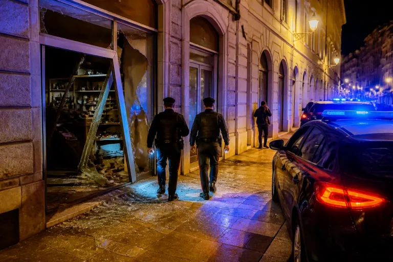 Tentato furto a Trento: arrestato un 35enne dopo la segnalazione di un passante