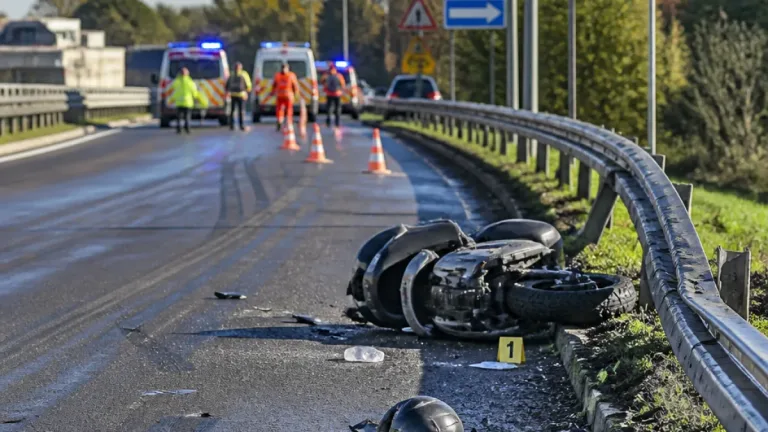 Tragedia a Luino: morto un quindicenne in un incidente stradale lungo via Lugano