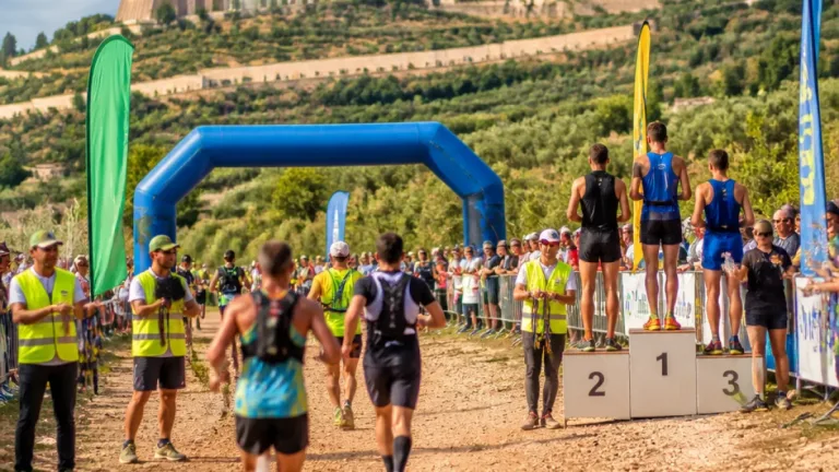 Ventennale del Trail Costa di Trex: Del Longo e Deiana padroneggiano il 25 km ad Assisi