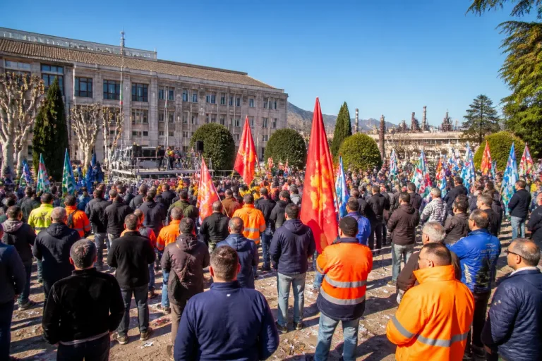 Vertenza Acciaierie: presidio a Bolzano per la concessione in scadenza, sul piatto 600 posti