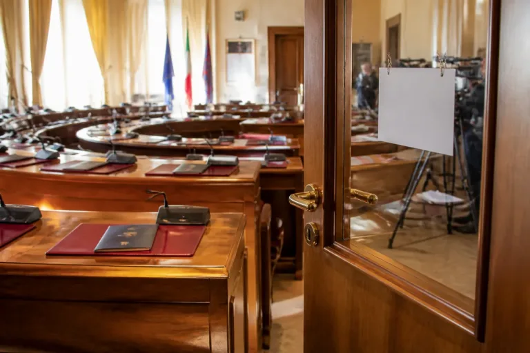 Vibo Valentia, Romeo richiama la maggioranza: confronto interno e stop alle polemiche pubbliche