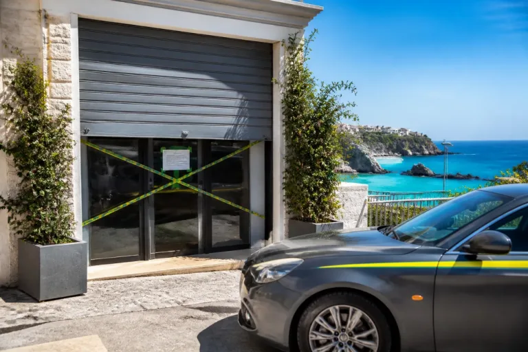 Costa degli Dei, sequestri per oltre 8,5 milioni su presunti crediti d’imposta nel turismo