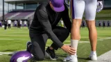 Vikings’ J.J. McCarthy left off field after ankle concern, raising backup questions