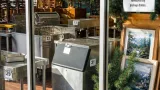 Visalia Tahoe Joe’s equipment, decor auction to close Oct. 7; pickup set for Caldwell Avenue site