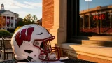 Wisconsin's upset at Penn State earns 102 AP votes, emerges as top unranked team