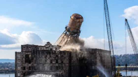 Portland to Detonate Water Tower as Centennial Mills Demolition Begins