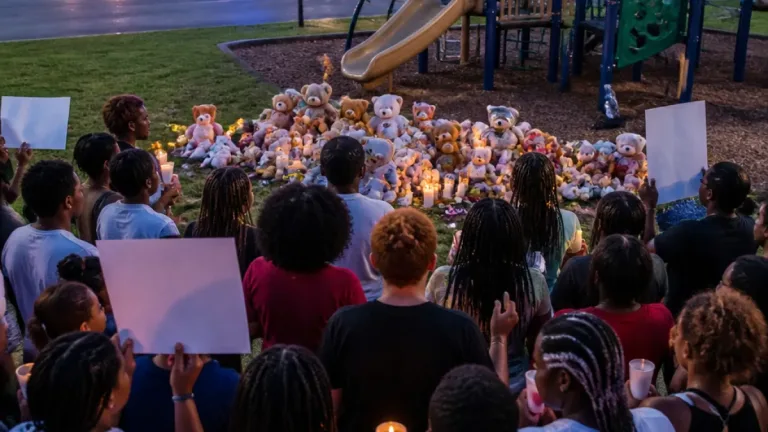 Charlotte family, neighbors hold vigil after 4-year-old killed in northwest shooting
