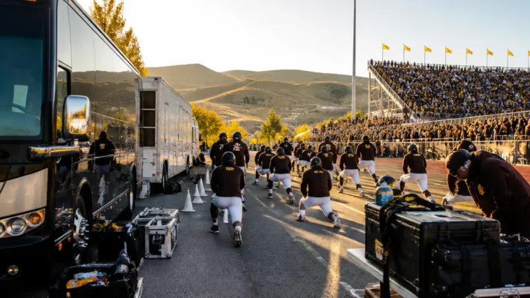 Hawaii prepares for high-altitude test in Laramie as key players return