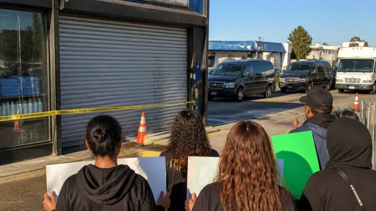 Inglewood car wash raids leave hundreds of workers detained, advocates say
