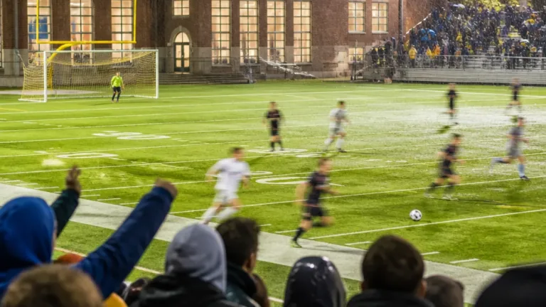 Jonathan Law tops Oxford in Connecticut high school sports roundup