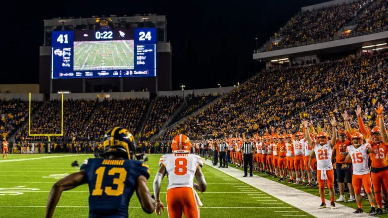 Oklahoma State’s big-play offense overwhelms West Virginia in 41-24 Morgantown win