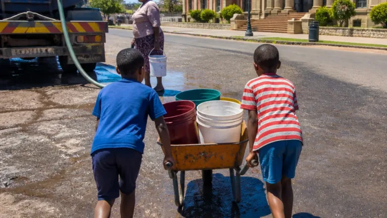 Beaufort West youngsters turn water crisis into wheelbarrow‑run community service