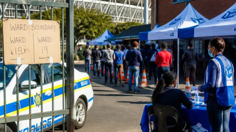 IEC records more than <strong>17 000</strong> transactions in Mpumalanga as registration weekend ends