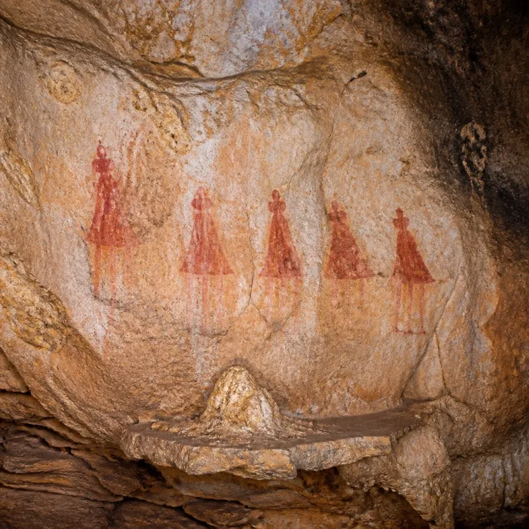Ice Age cave symbols in Spain may depict psychoactive nightshade, researcher argues