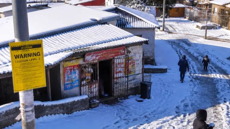 Snow blankets Matatiele as SAWS warns of disruptive winter weather for parts of KZN