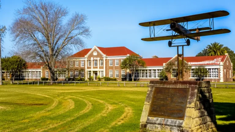 Stirling High School sits on former Nahoon racecourse where SA saw its first powered flight — East London